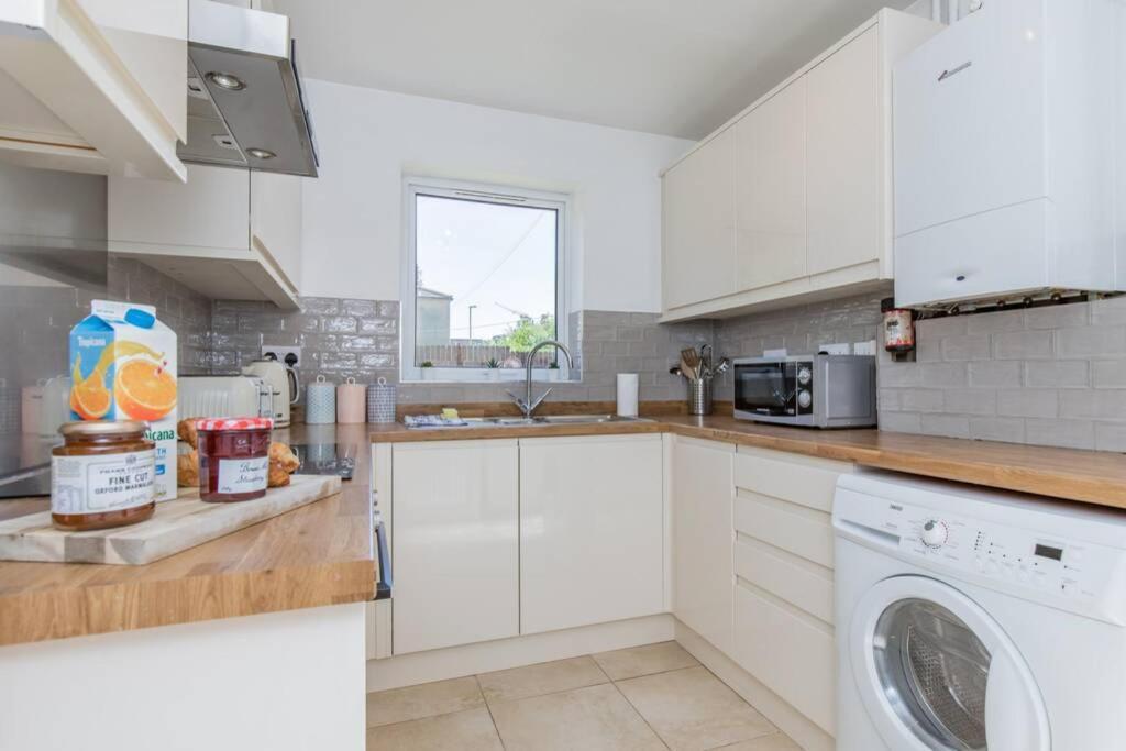Stylish Townhouse In The Heart Of Summertown Oxford Eksteriør billede